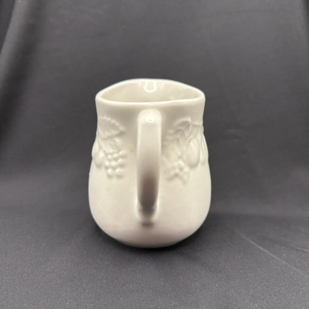 Nature Handcrafted Collection White Tabletops Unlimited Embossed Fruit Creamer